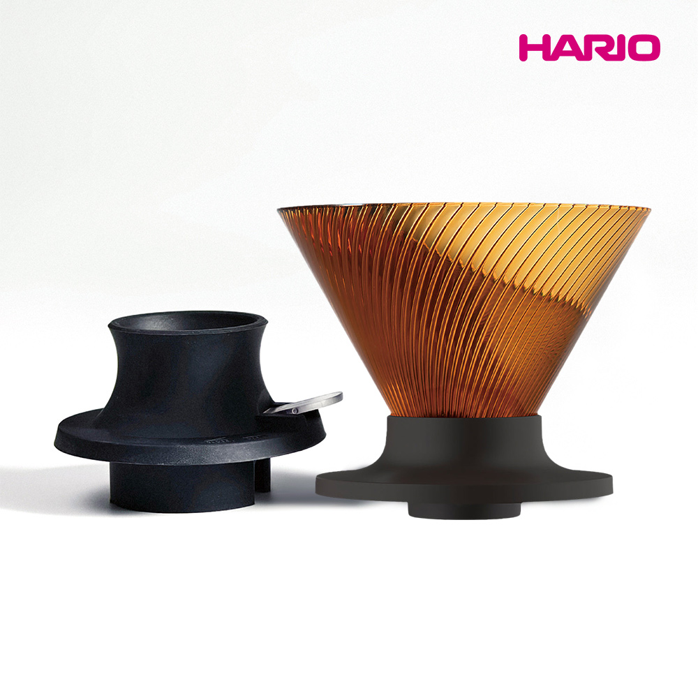 【HARIO】V60 NEO 樹脂濾杯02-琥珀色+聰明濾杯通用矽膠開關底座-黑色 /日本製濾杯/快速萃取/錐形濾杯/開關底座