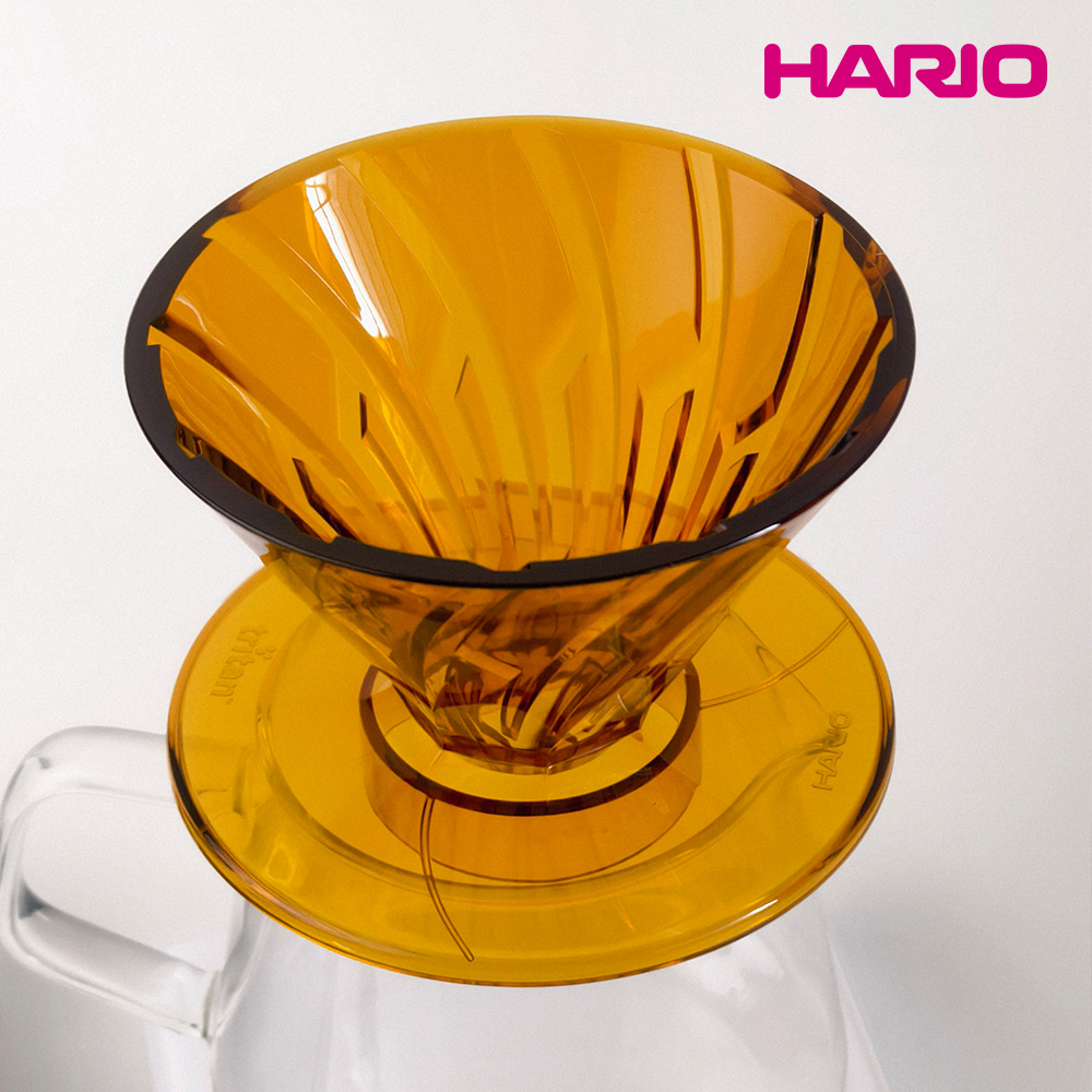 【HARIO】α 阿爾法 TRITAN 錐形凹肋濾杯-01 琥珀