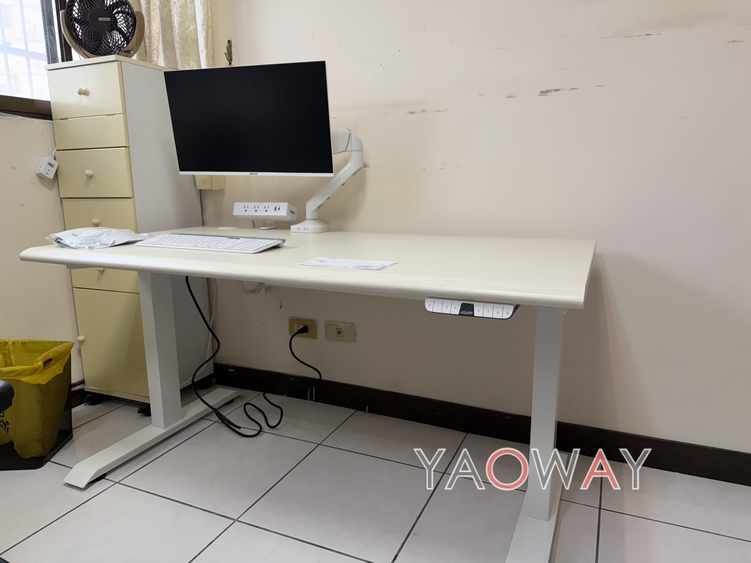 電動升降主管桌