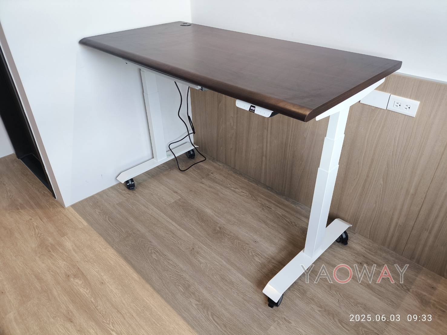 電動升降主管桌